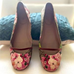 Gucci GG Supreme Blooms Floral Ballet Flats Sz 38